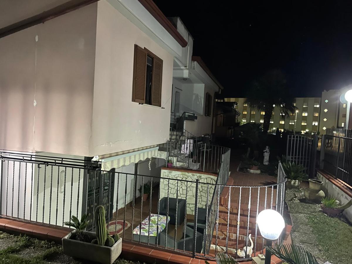 Villa Antonella Pozzilli Exteriör bild
